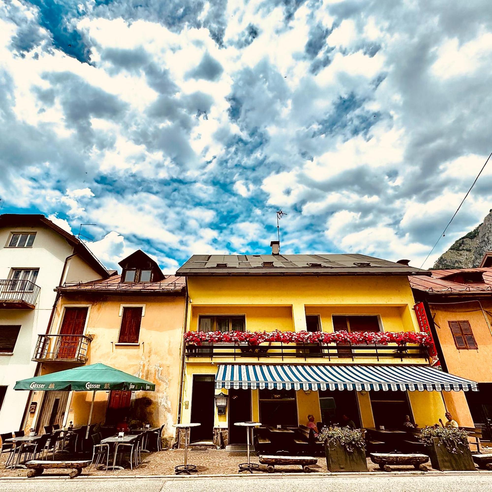 Albergo Pontafel Pontebba Exterior photo